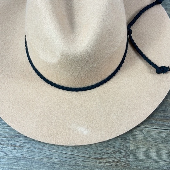 World Matket Women’s Felted Wool Brimmed Boho Tan Light Camel Hat with Tie - Picture 5 of 11